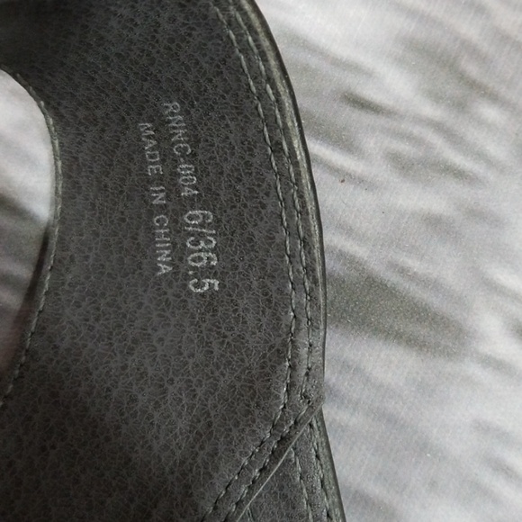 cl by laundry wedge bootie